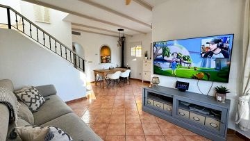 5 Bed 3 Bath Detached Villa With Communal Pool In Lo Crispin, - Algorfa