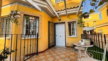 5 Bed 3 Bath Detached Villa With Communal Pool In Lo Crispin, - Algorfa