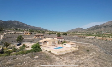Charming Country Villa with Stunning Mountain Views  - La Romana