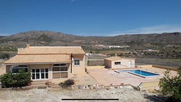 Charming Country Villa with Stunning Mountain Views 