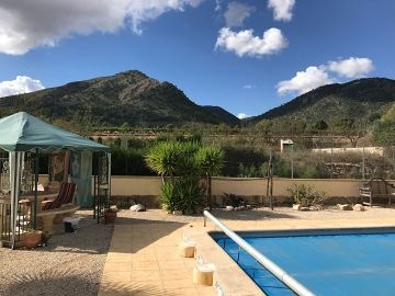 Charming 200-Year-Old Renovated Country House with 6 Bedrooms, Pool and Almond Grove - La Romaneta