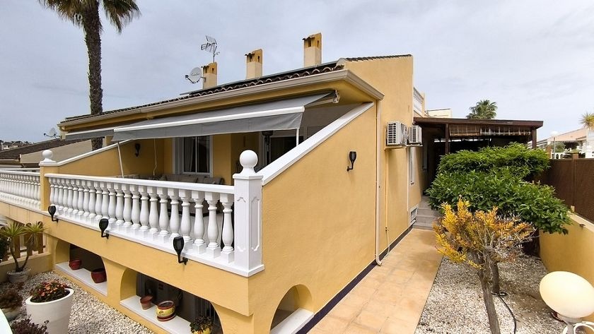 Stylish South-Facing Maite Villa in Benimar with Pool Views & Private Rooftop Terrace - Benijofar