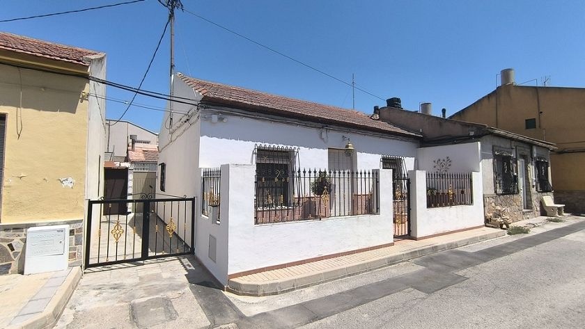 Spacious Townhouse In Mudamiento - Almoradí