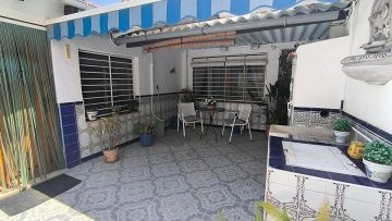 Spacious Townhouse In Mudamiento - Almoradí