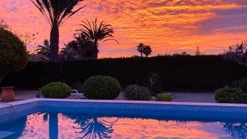 Unique Detached Villa Walking Distance to Beach - La Marina