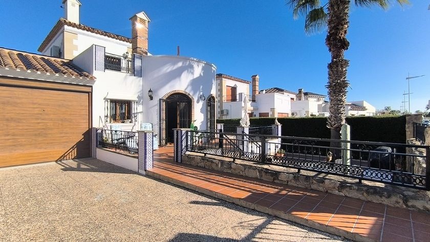 Superb Ibiza-Style Link Detached Villa in La Finca Golf Resort, Algorfa - Algorfa
