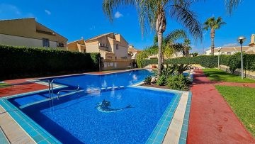 Beautifully Presented Detached Villa in Residencial Amaro, Lo Marabu - Ciudad Quesada